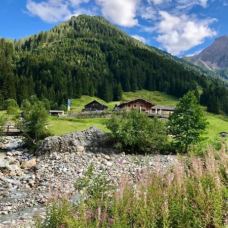 Haizelrock Apartment